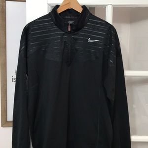 Nike Tiger Woods Collection Black 1/2 zip Pullover